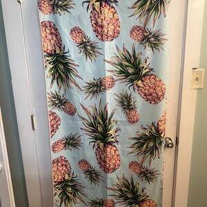 House of Clouds Pineapple Microfiber Beach Towel Quick Dry Sand Free EUC